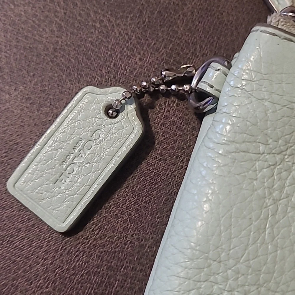 Coach Pebbled Laether Double Zip Wallet Pastel Mint Green